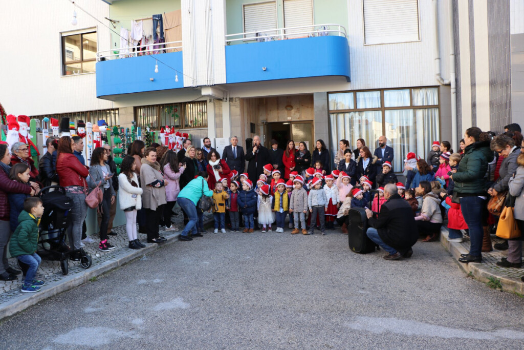 Aldeia de Natal do Jardim Infantil de Ourém